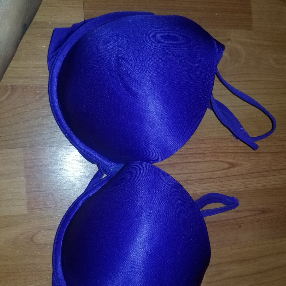 Vs bra